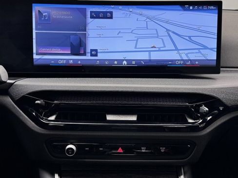 Used 2025 BMW 330i xDrive Sedan w/ Convenience Package image 34