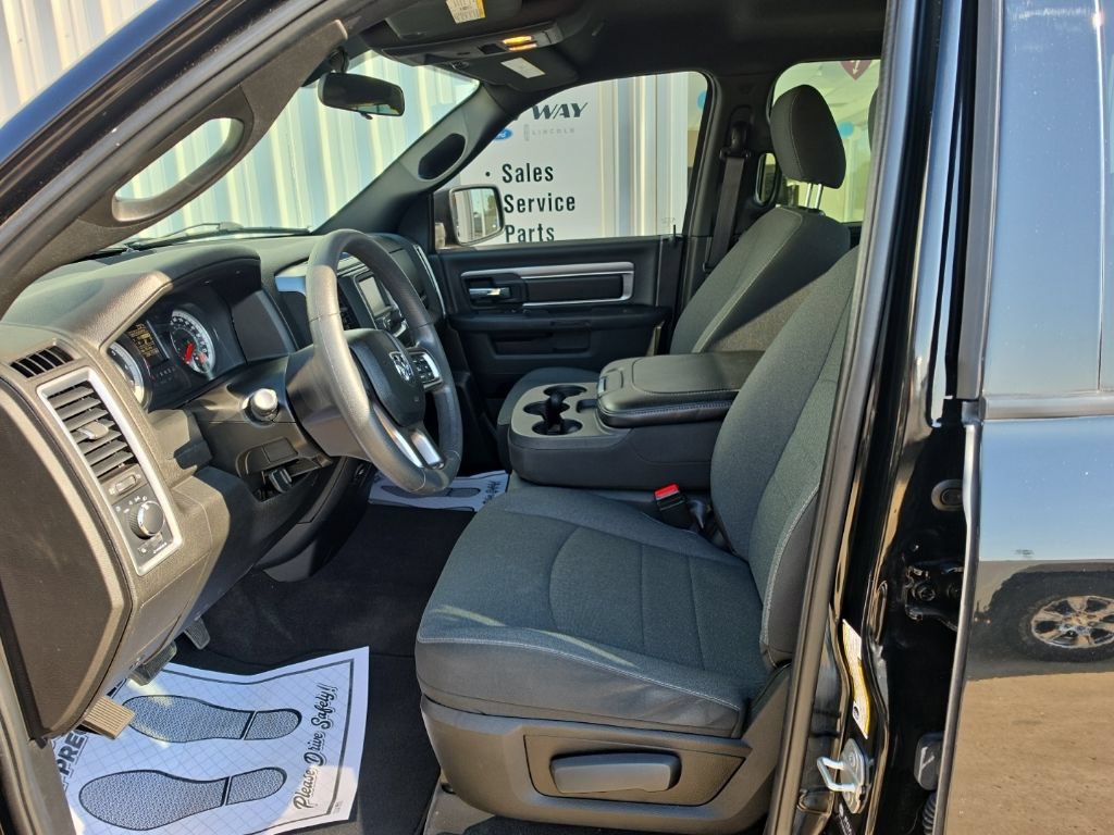 Used 2022 RAM 1500 Warlock AWD/4WD image 14