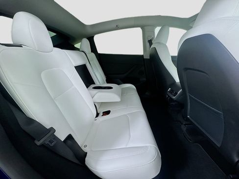 Used 2024 Tesla Model Y Long Range image 21