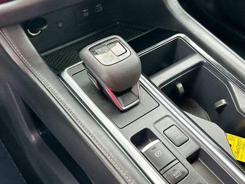 Used 2023 Nissan Pathfinder SL image 17