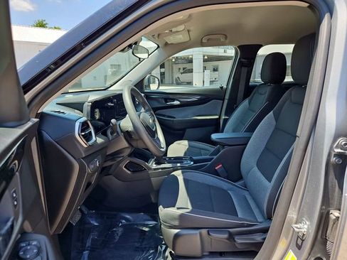 Certified 2026 Chevrolet TrailBlazer LT w/ Driver Confidence Package FWD image 19