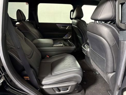 Certified 2025 INFINITI QX80 Autograph w/ Autograph Exterior Package image 37