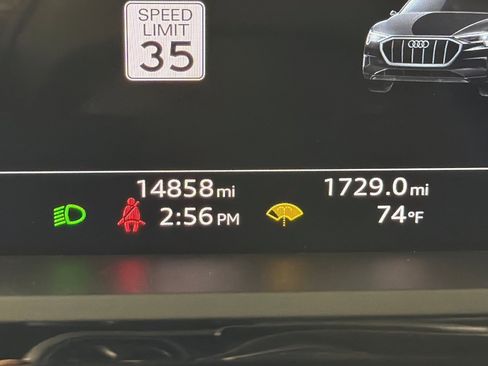 Certified 2023 Audi e-tron Chronos image 24