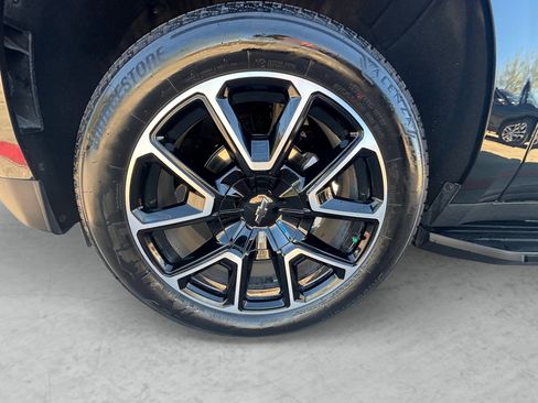 Used 2025 Chevrolet Tahoe RST w/ Comfort Package image 24