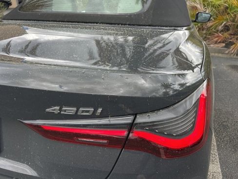 Used 2022 BMW 430i Convertible w/ M Sport Package image 8