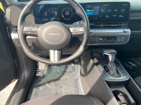 Used 2025 Hyundai Kona SEL AWD/4WD image 19