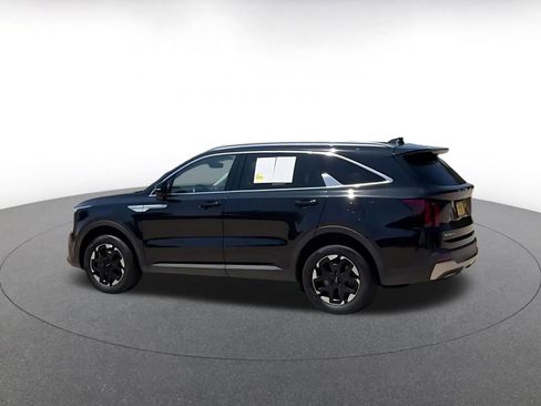 Used 2024 Kia Sorento S AWD/4WD image 10