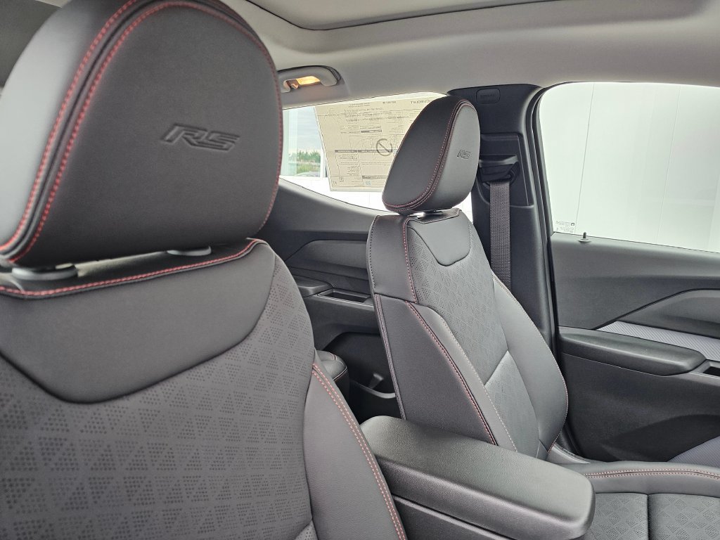 New 2027 Chevrolet Bolt RS w/ Technology Package FWD image 11