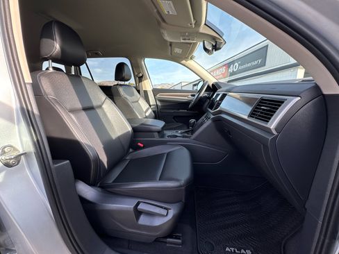 Used 2019 Volkswagen Atlas SE w/ Towing Package image 26