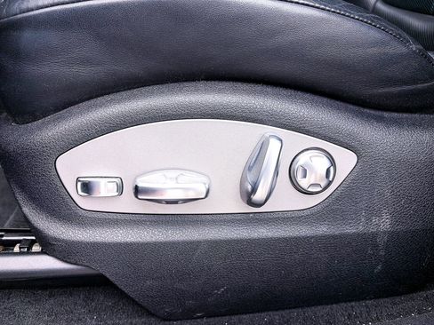 Used 2023 Porsche Macan Turbo image 20