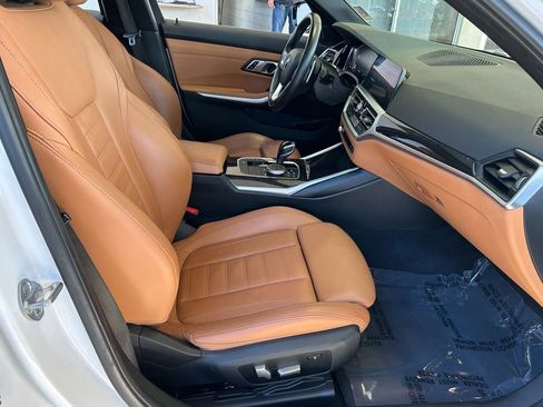Used 2019 BMW 330i Sedan w/ Driving Assistance Package image 32