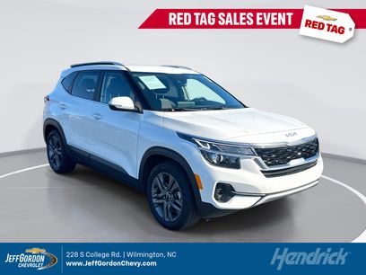 Used 2023 Kia Seltos S w/ Navigation Package