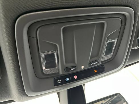 Used 2021 GMC Sierra 1500 Elevation AWD/4WD image 11