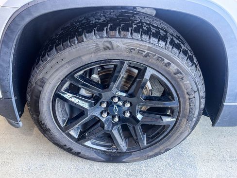 Used 2019 Chevrolet Traverse LS w/ LPO, Blackout Package FWD image 10