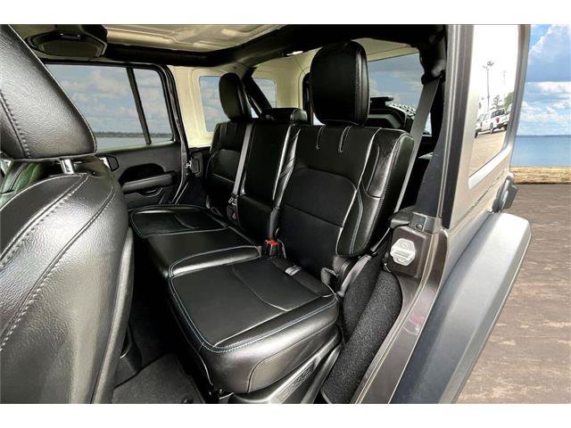 Used 2022 Jeep Wrangler Unlimited Rubicon 4xe w/ Steel Bumper Group AWD/4WD image 24