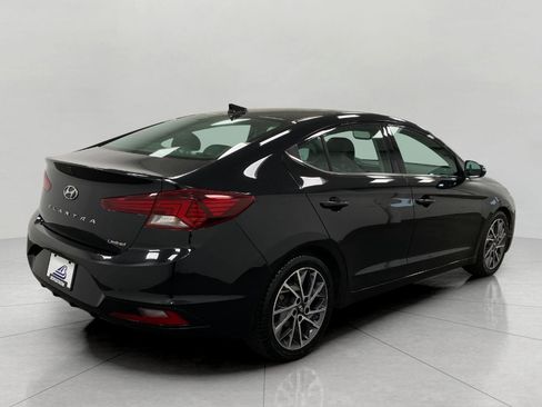 Used 2019 Hyundai Elantra Limited w/ Cargo Package FWD image 4