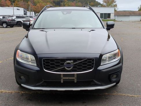 Used 2016 Volvo XC70 T5 Premier w/ Proximity Package image 9