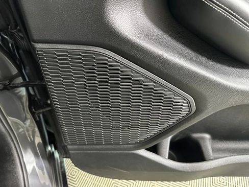 Used 2023 Jeep Grand Cherokee L Laredo image 29