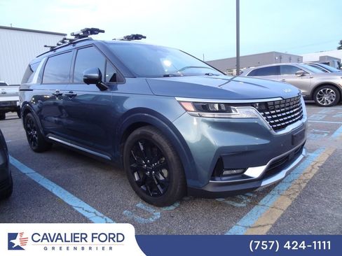 Used 2022 Kia Carnival SX FWD image 2
