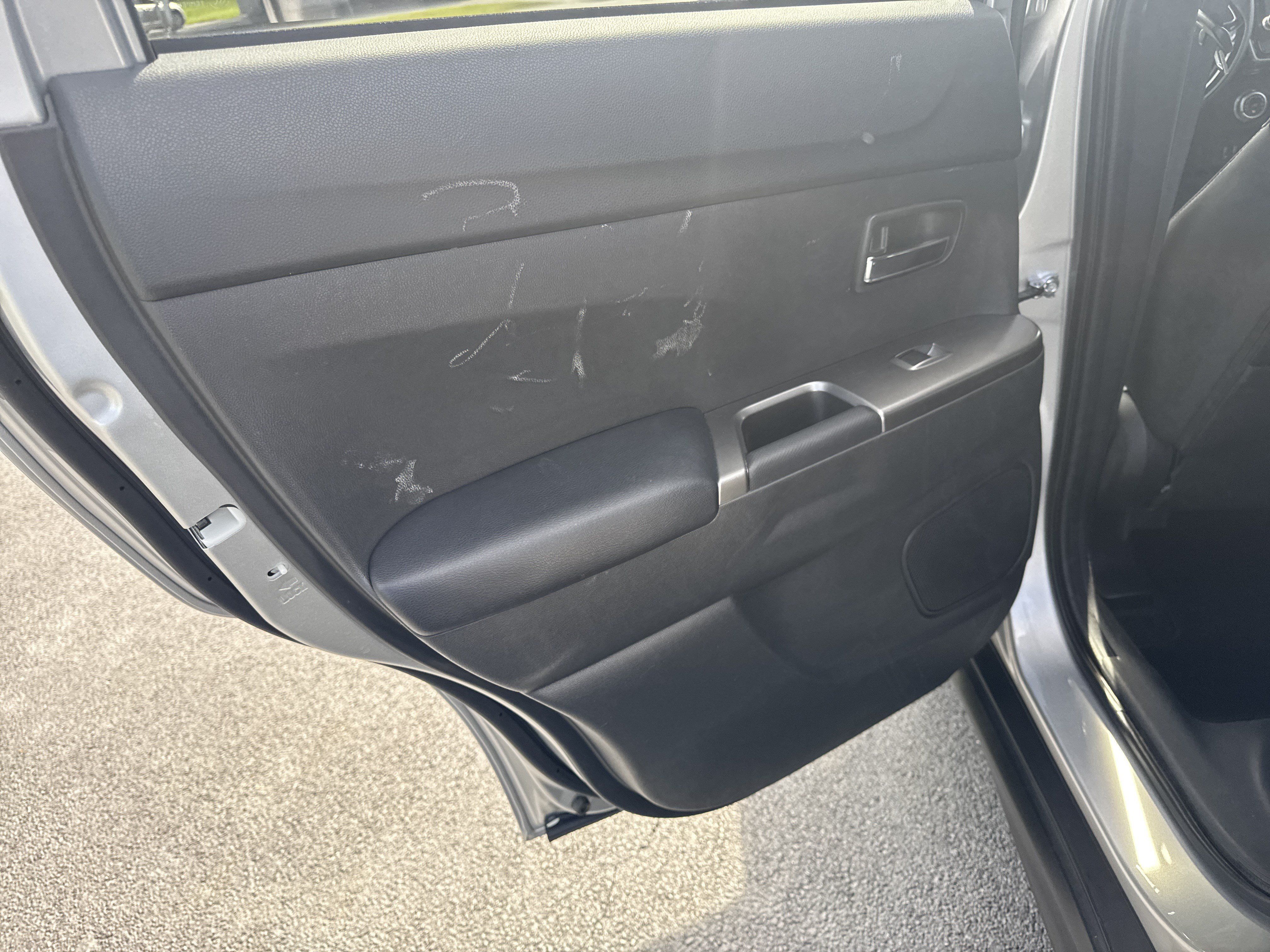 Used 2025 Mitsubishi Outlander Sport ES AWD/4WD image 25