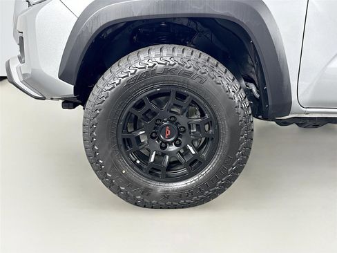 Used 2023 Toyota Tacoma TRD Off-Road w/ Technology Package image 12