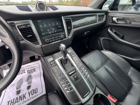 Used 2017 Porsche Macan GTS image 11