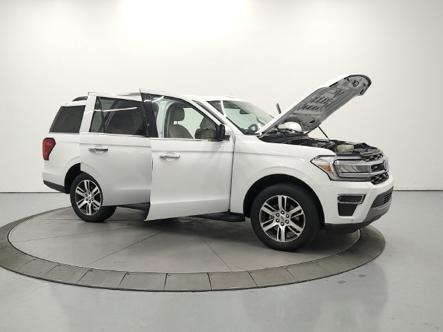 Used 2024 Ford Expedition Limited RWD image 10