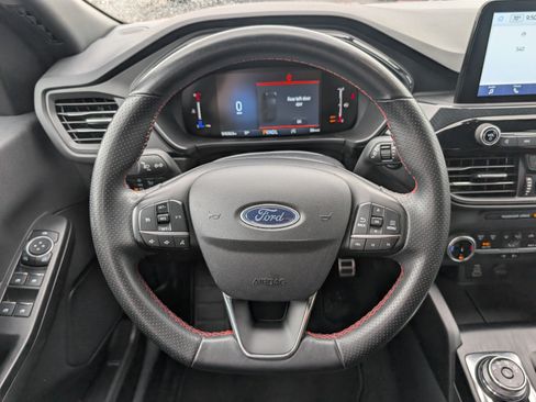 Used 2024 Ford Escape ST-Line FWD image 15