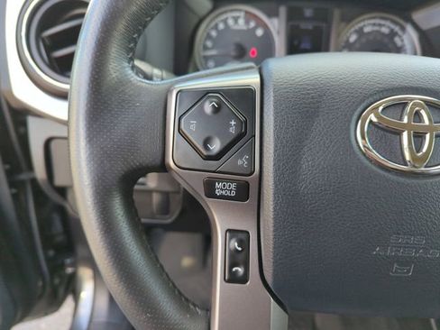 Used 2017 Toyota Tacoma SR5 w/ Tow Package image 20