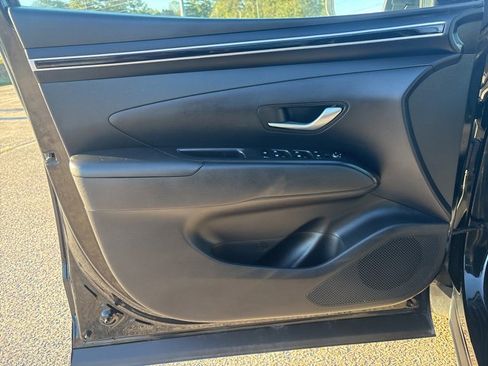 Used 2022 Hyundai Santa Cruz SEL Premium image 15