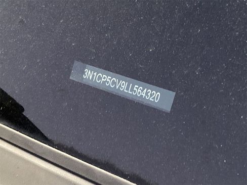 Used 2020 Nissan Kicks SV w/ Exterior Package image 31