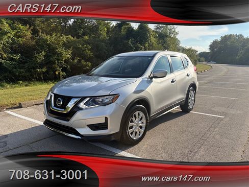 Used 2017 Nissan Rogue S FWD image 1