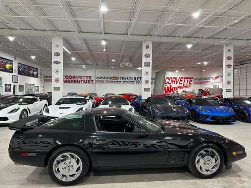 Used 1993 Chevrolet Corvette Coupe RWD image 5