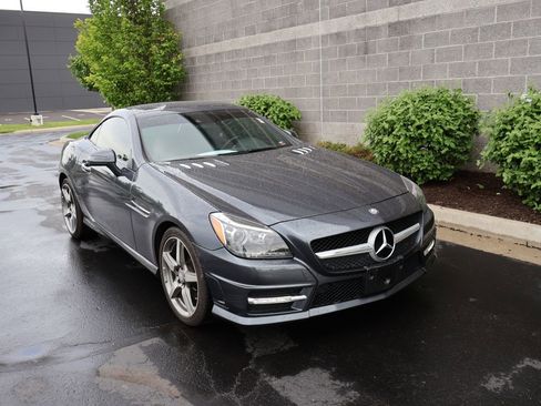 Used 2015 Mercedes-Benz SLK 250 image 1