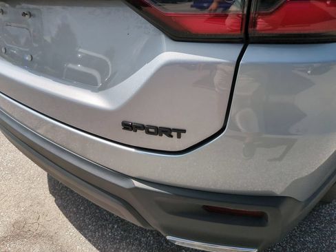 Used 2025 Honda Pilot Sport image 14
