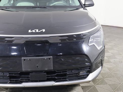 Used 2023 Kia Niro Wave w/ Wave Preserve Package image 18