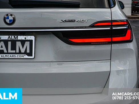 Used 2025 BMW X7 xDrive40i image 13