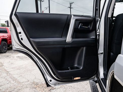 Used 2022 Toyota 4Runner SR5 RWD image 11