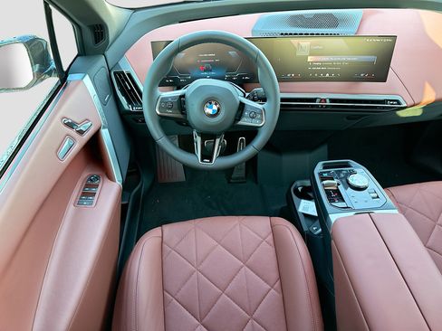 New 2026 BMW iX xDrive45 w/ M Sport Package image 17