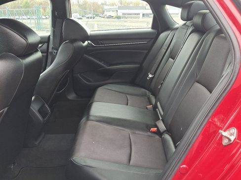 Used 2019 Honda Accord Sport image 11