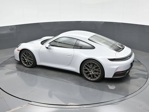 Certified 2025 Porsche 911 Carrera RWD image 27