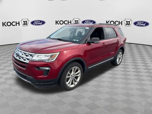 Used 2019 Ford Explorer XLT w/ Equipment Group 202A AWD/4WD image 3