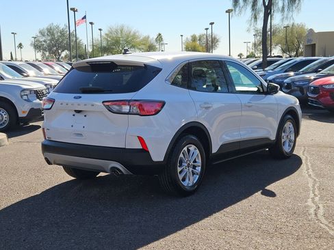 Used 2021 Ford Escape SE image 5