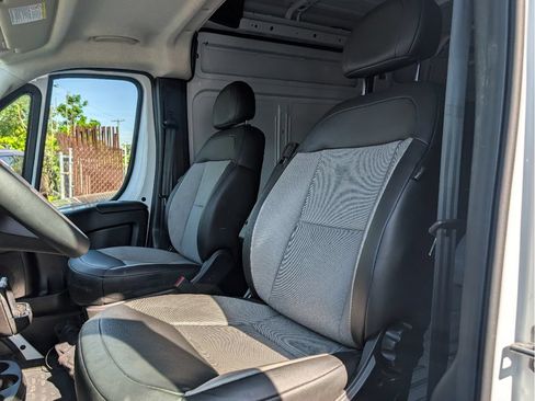 Used 2026 RAM ProMaster 2500 w/ Convenience Group FWD image 13