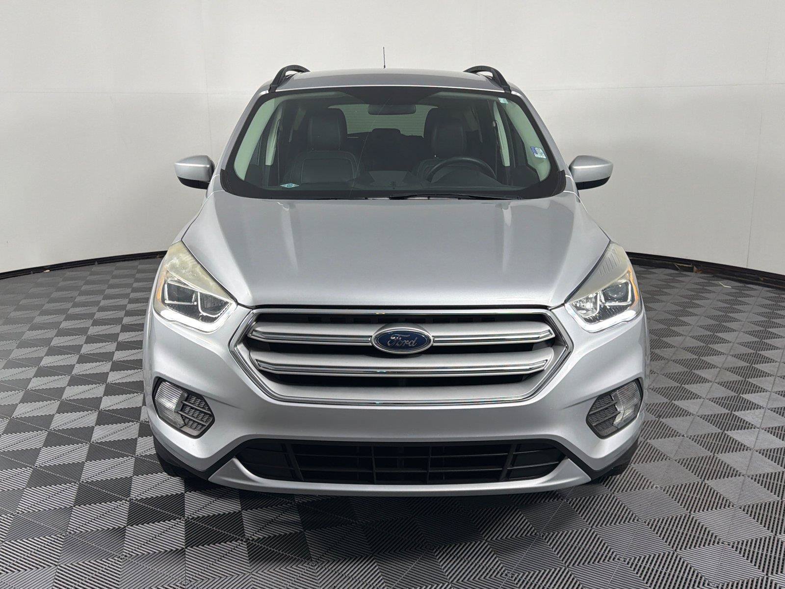 Used 2019 Ford Escape SEL AWD/4WD image 2