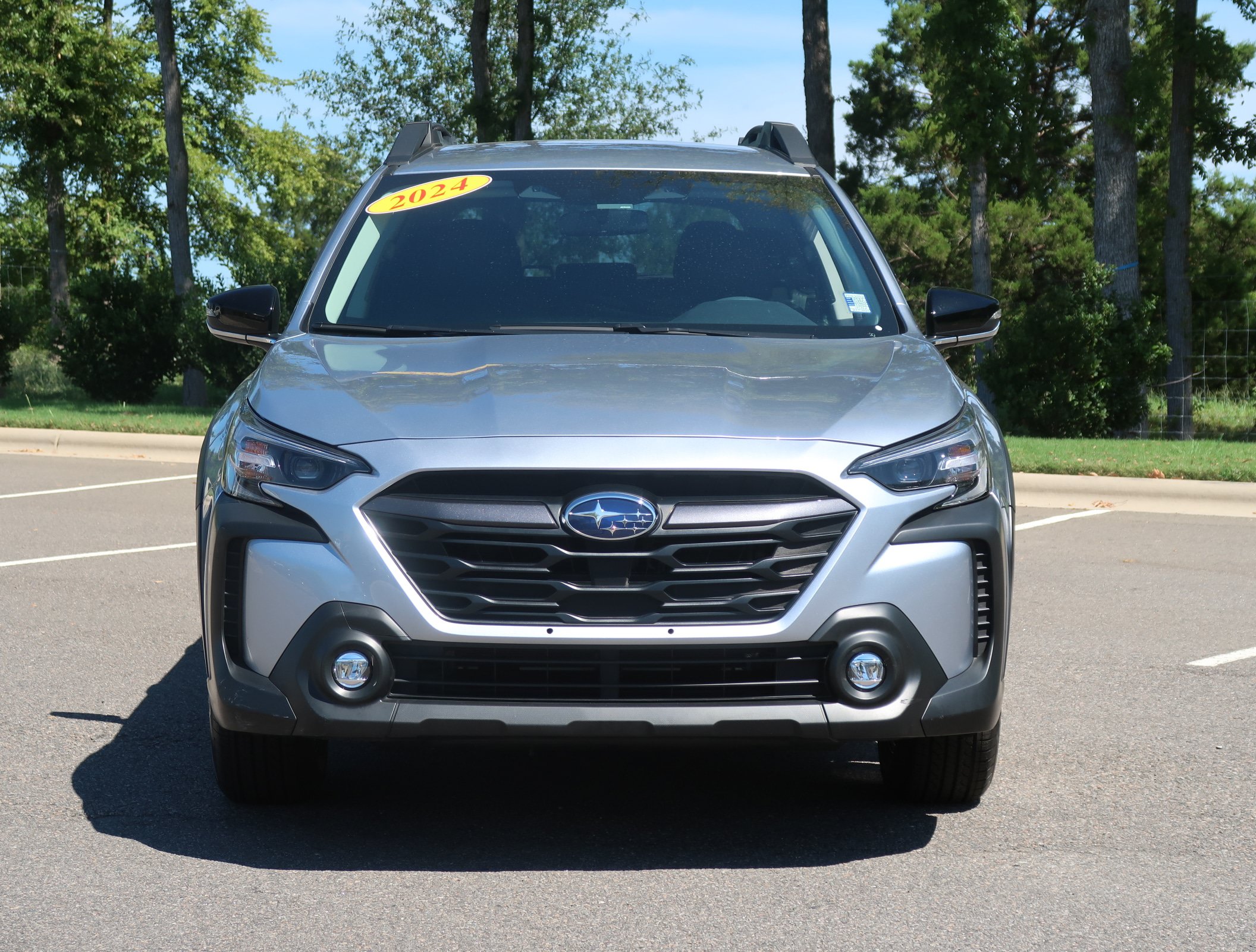 Used 2024 Subaru Outback Premium AWD/4WD image 2