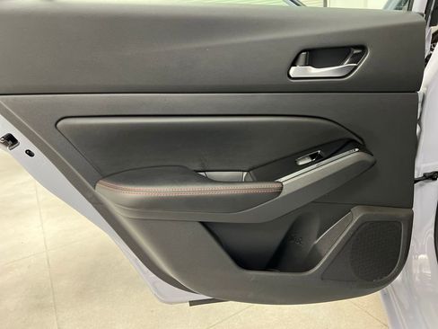 Used 2024 Nissan Altima 2.5 SR image 14