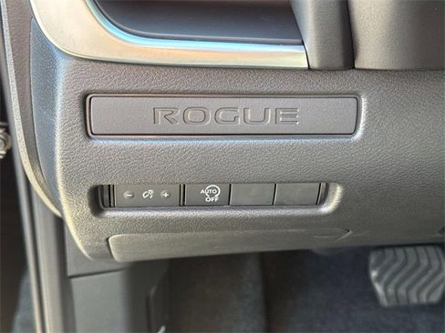 New 2026 Nissan Rogue S image 24
