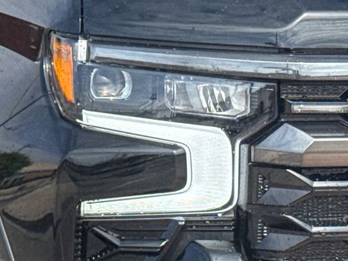 New 2026 Chevrolet Silverado 1500 ZR2 AWD/4WD image 8