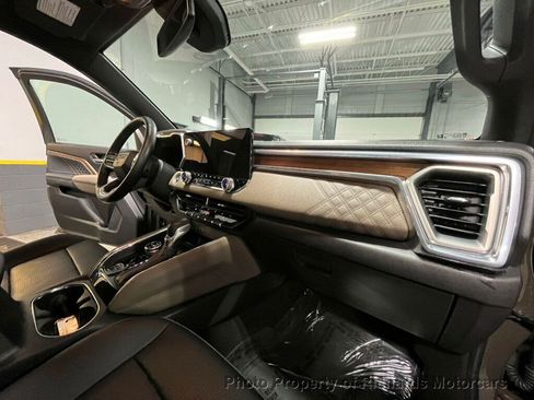 Used 2023 GMC Canyon Denali image 23